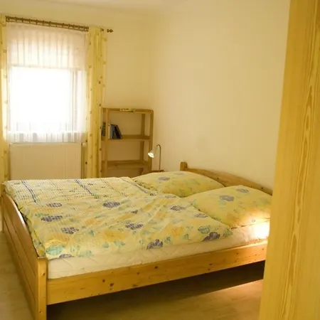 Apartman Fuer Grosse Familie Weisses Haus Eg